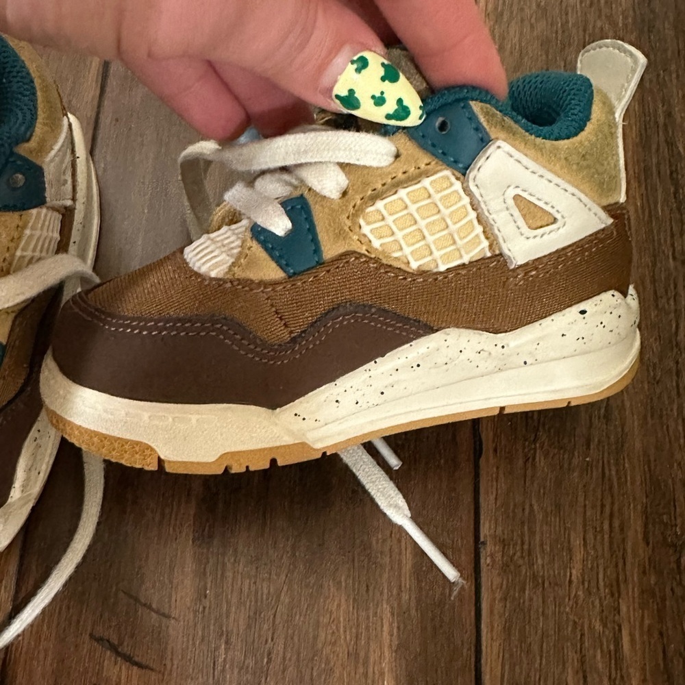 AIR JORDAN 4 RETRO CACAO WOW Toddler size 6 shoes neutral earth tone sneakers - Picture 6 of 6